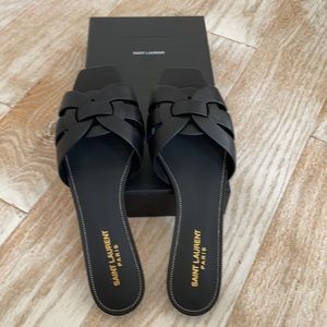 Saint Laurent Tribute Sandals Flat Black